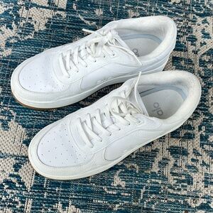 Alo Yoga white Recovery sneakers in size 10